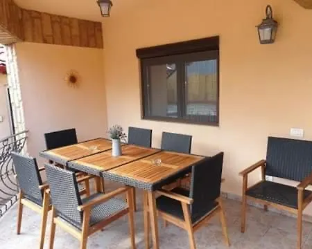 Vila Dana Două Mai